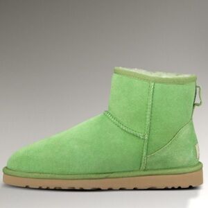 UGG Classic Ultra Mini Boot in Bright Green